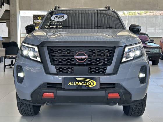 NISSAN FRONTIER 2.3 16V TURBO DIESEL PRO4X CD 4X4 AUTOMÁTICO NISSAN FRONTIER 2.3 16V TURBO DIESEL PRO4X CD 4X4 AUTOMÁTICO